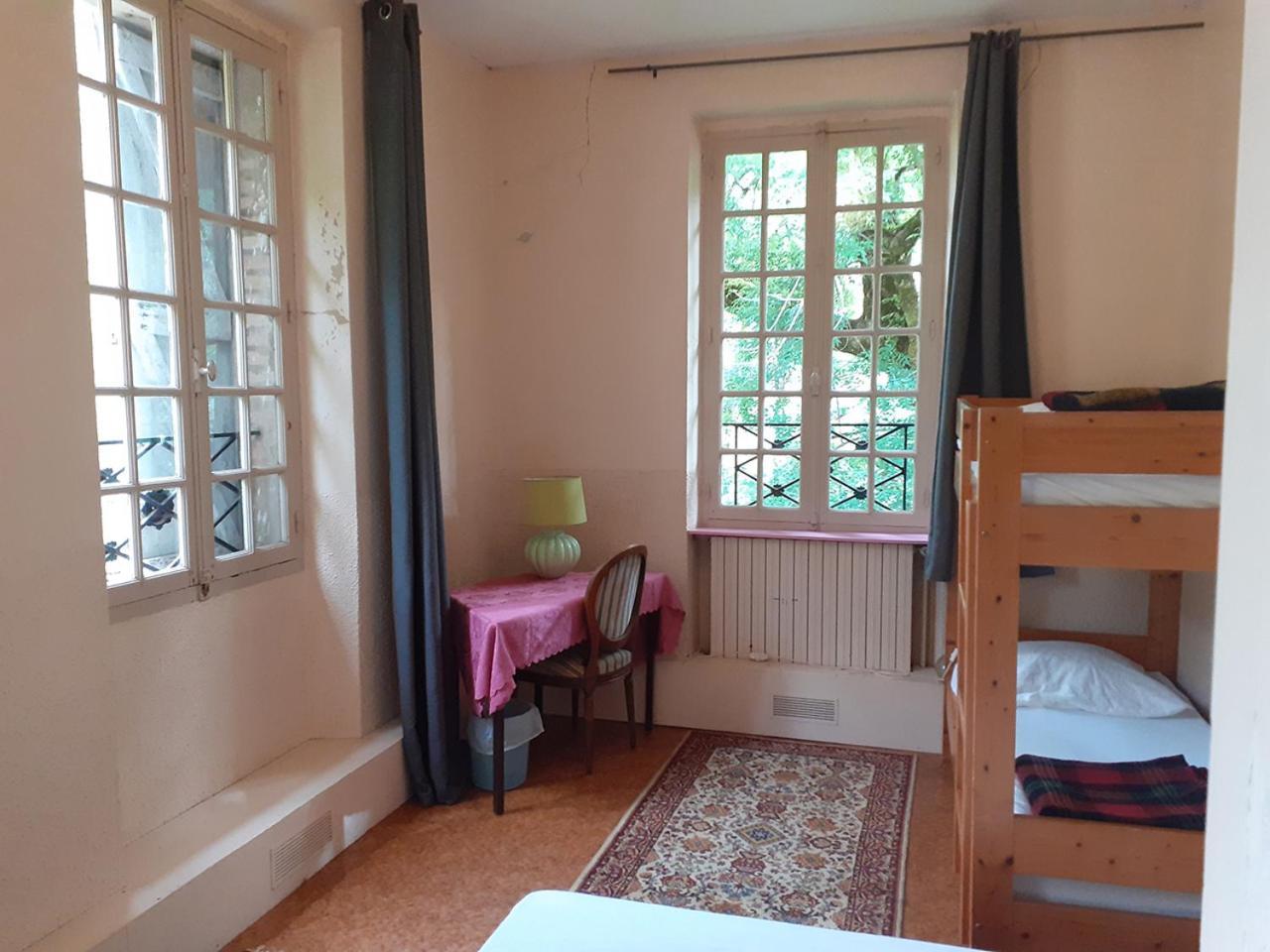 Le Moulin De Saleth Hotel Saint-Antonin Ruang foto