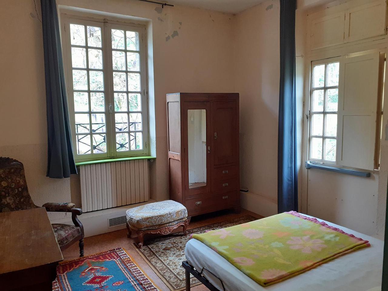 Le Moulin De Saleth Hotel Saint-Antonin Ruang foto